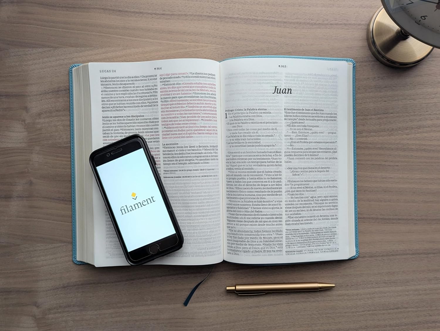 Biblia NTV con Filament – Azul Sereno – Letra Grande - Image 4